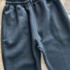 Pantalón jogger básico con puños – Negro