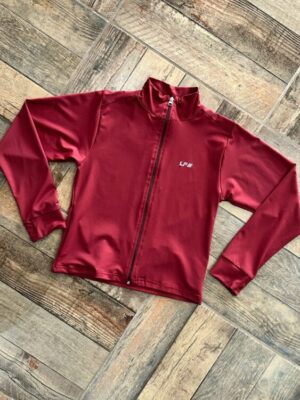 Campera deportiva con cierre LF