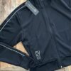 Campera deportiva con cierre