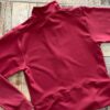 Campera deportiva entallada con cierre