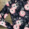 Campera deportiva con estampa floral