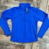 Campera deportiva con cierre
