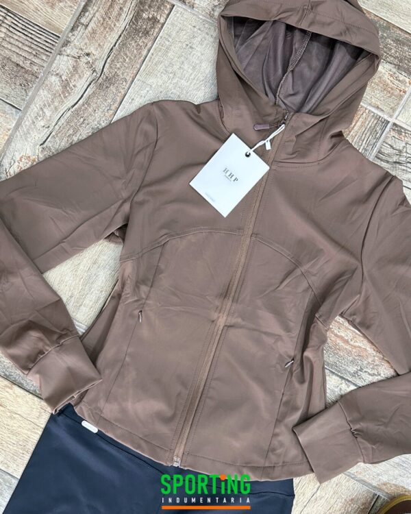 Campera Deportiva Premium