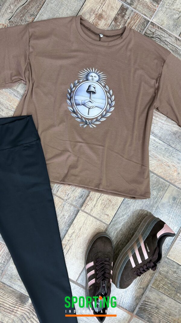 Remera Escudo Argentina