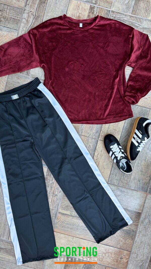 Buzo Plush Bordo Oscuro