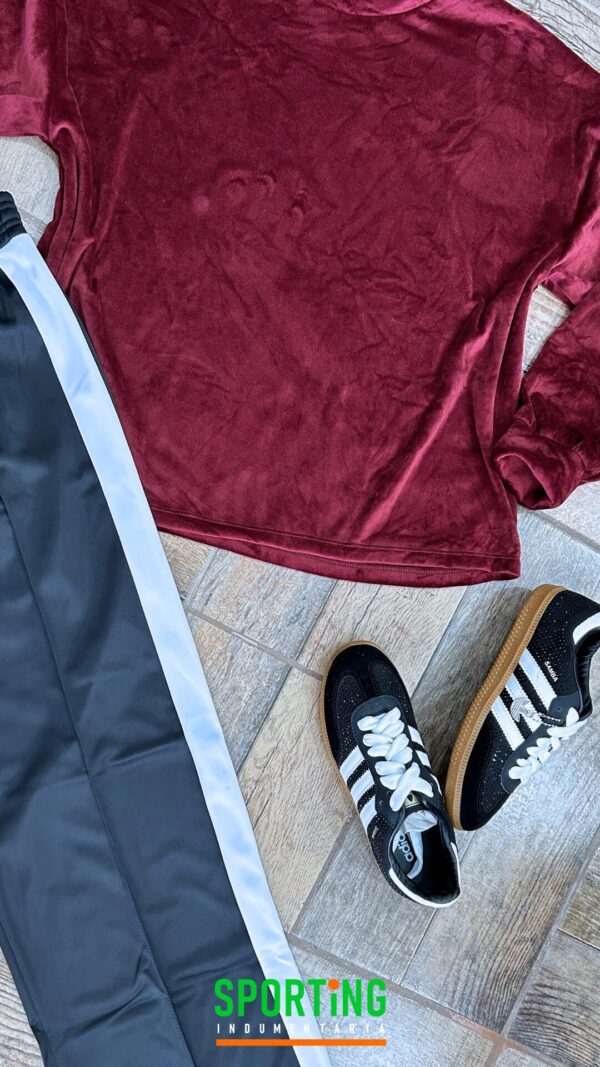 Buzo Plush Bordo Oscuro