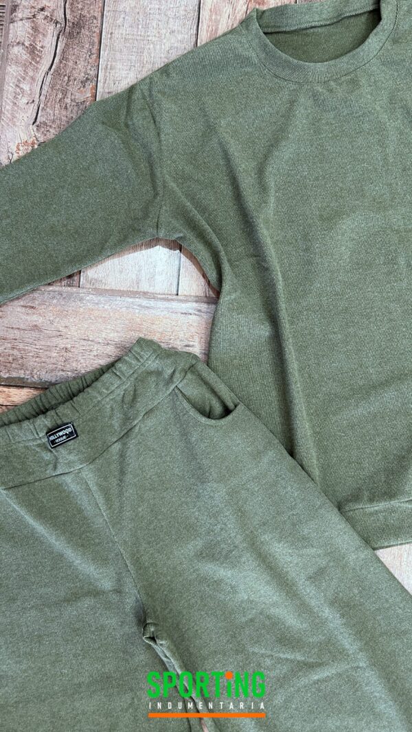 Conjunto Abrigado Hollywood