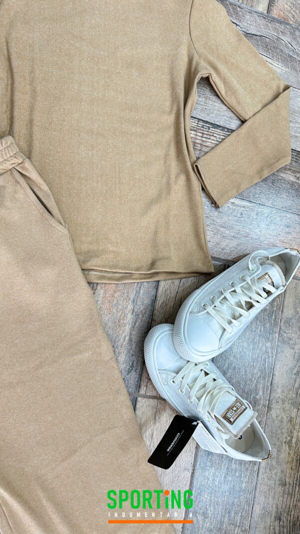 Conjunto Camel T4 chico